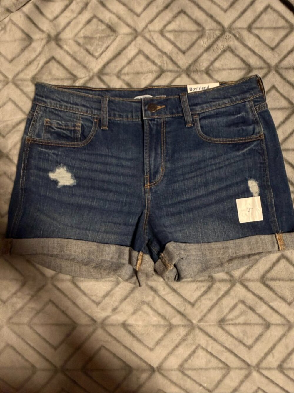NWT Old Navy Boyfriend Jean Shorts Bundle Size 6 | 2 Pairs - Picture 2 of 3